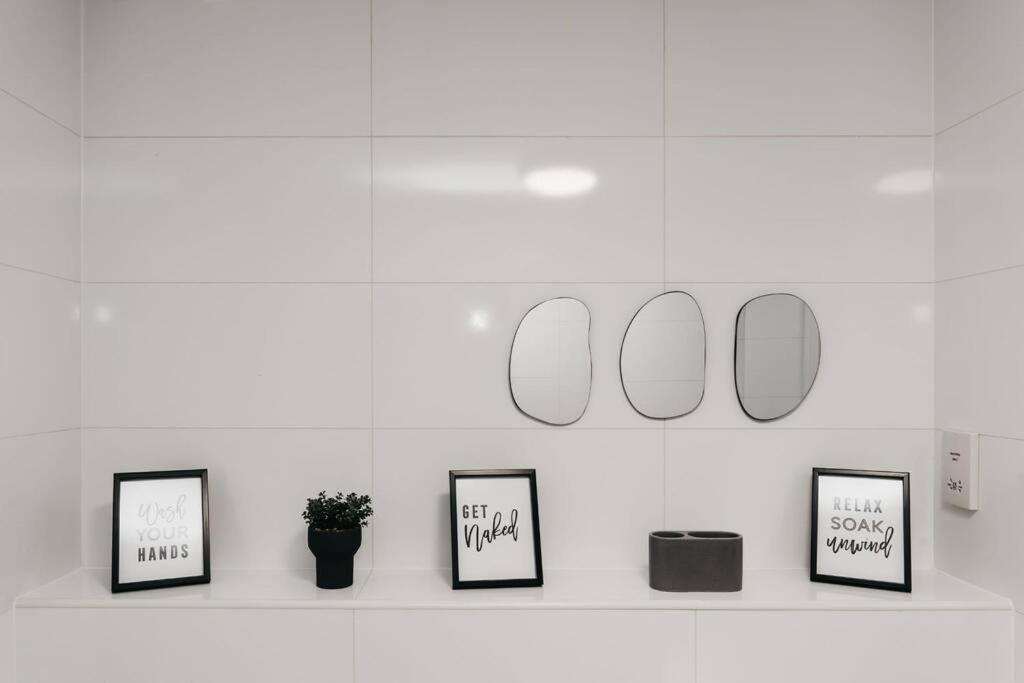Stunning Modern Heart Of The City Apartment Шефилд Екстериор снимка